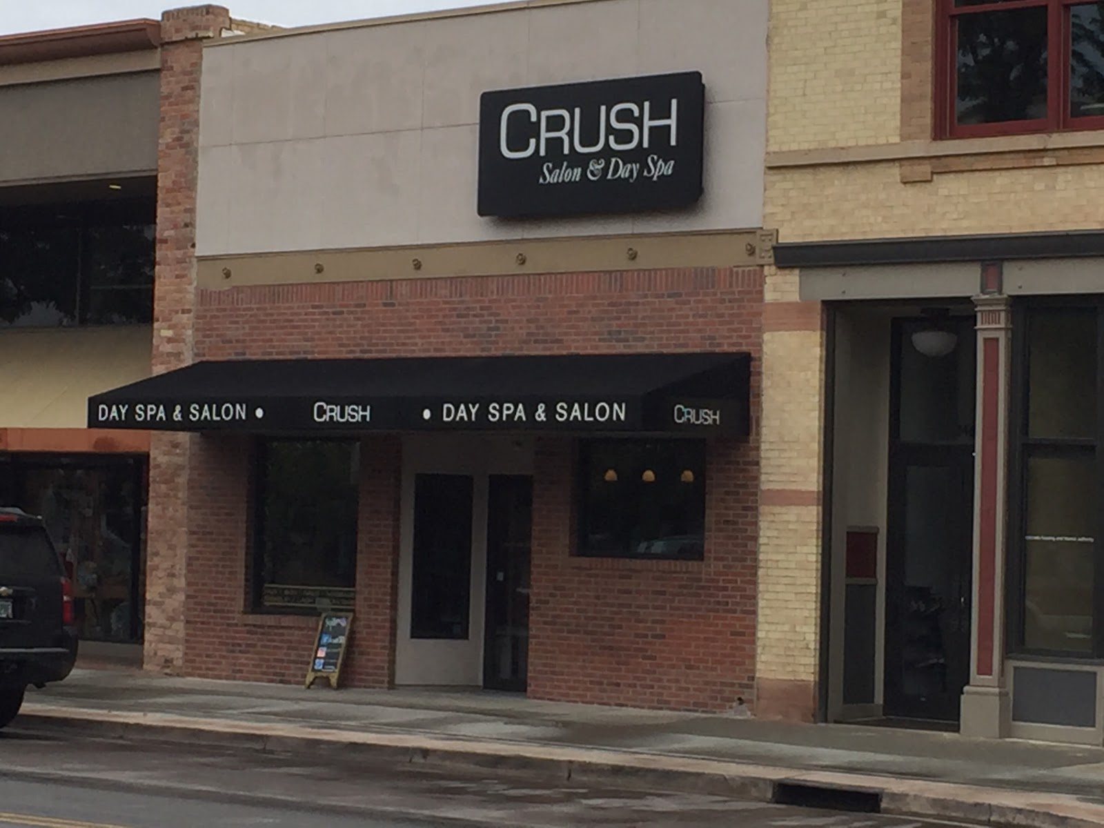 Crush Salon & Day Spa nail photo 2